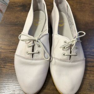 G.H. Bass & Co.  Vintage Women’s Leather Lace Up Loafers Off White Size 7.5N